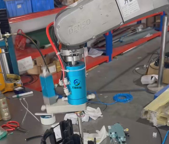 五軸機械手臂油氣電滑環安裝案例
